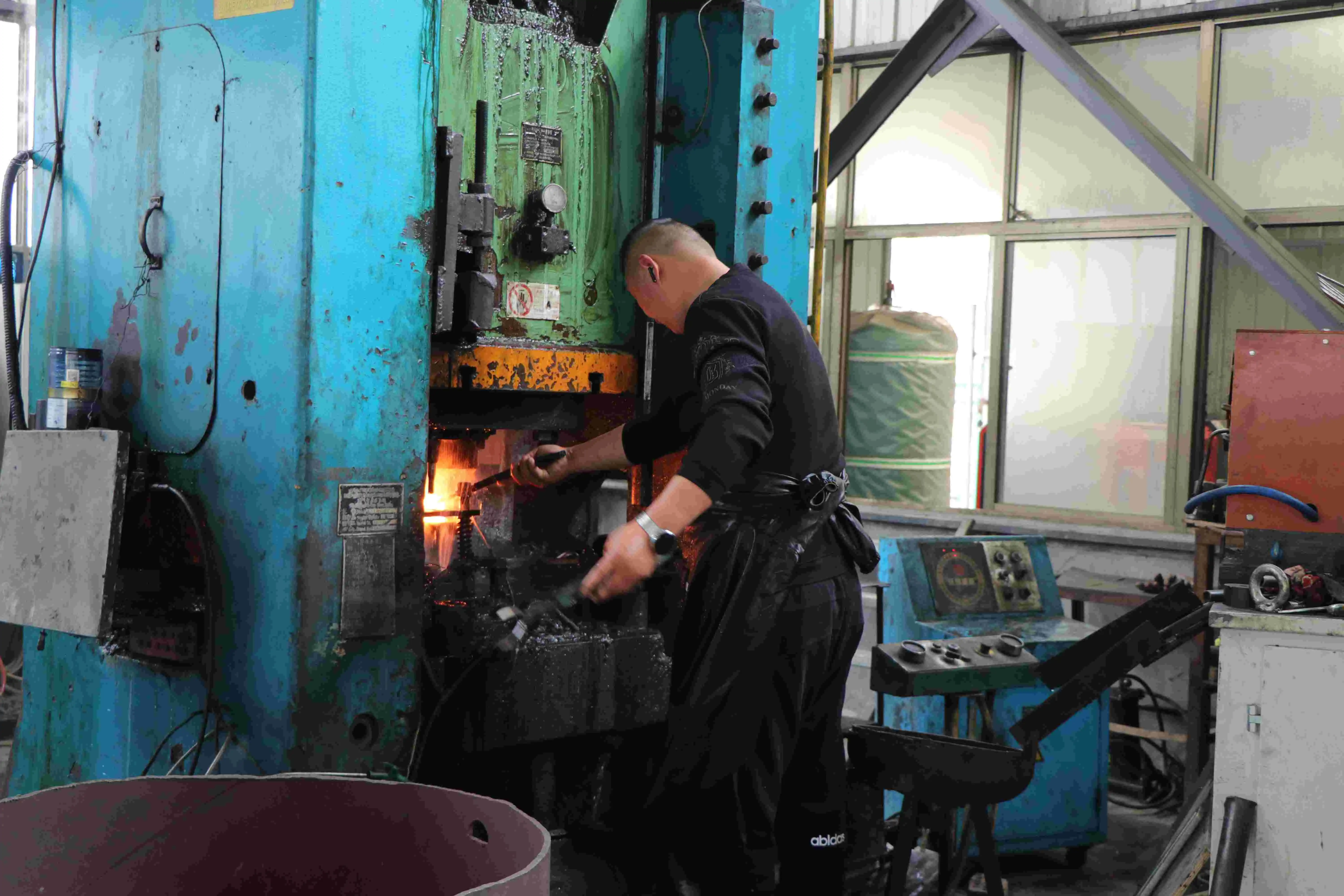 Full Polished Double Oval Type Ratchet Handle Full Polished Double Oval Type Ratchet Handle