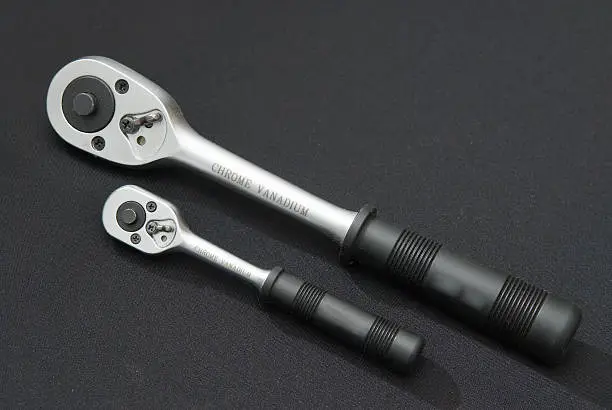 Quick-Release Ratchet Wrench1 Quick-Release Ratchet Wrench1